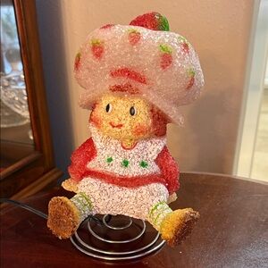 Vintage Strawberry Shortcake Nightlight Lamp Popcorn Plastic Pellets